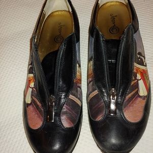 Icon wearable art black "shoes. Edward Munch Size 39 = 8.5